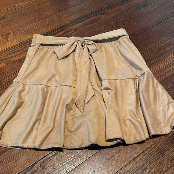 Gee gee Women’s Brown Skirt Size S - Picture 1 of 4